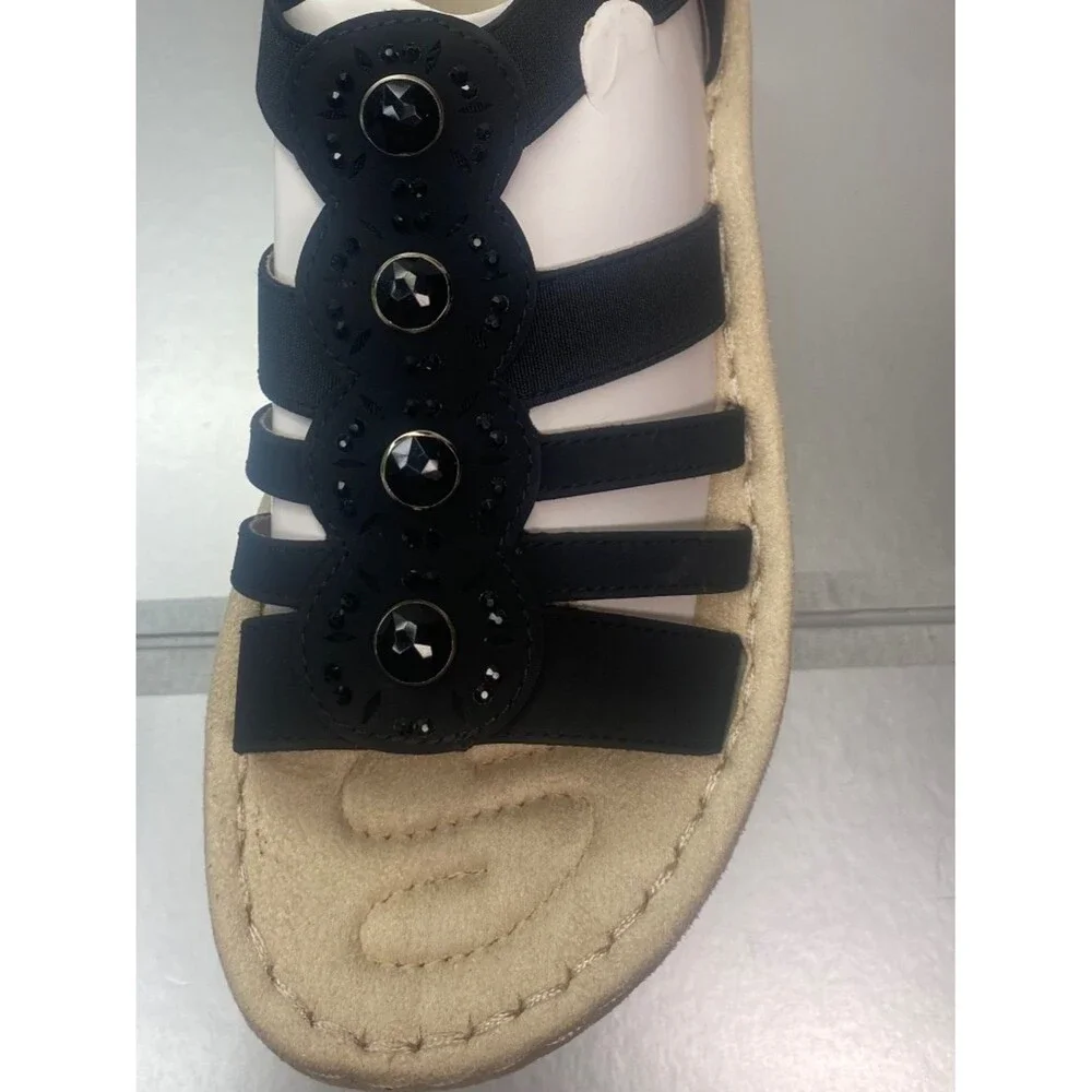 Cliffs By White Mountain Camryn Wedge Sandal Size 7 1/2 M. NEW No Box.